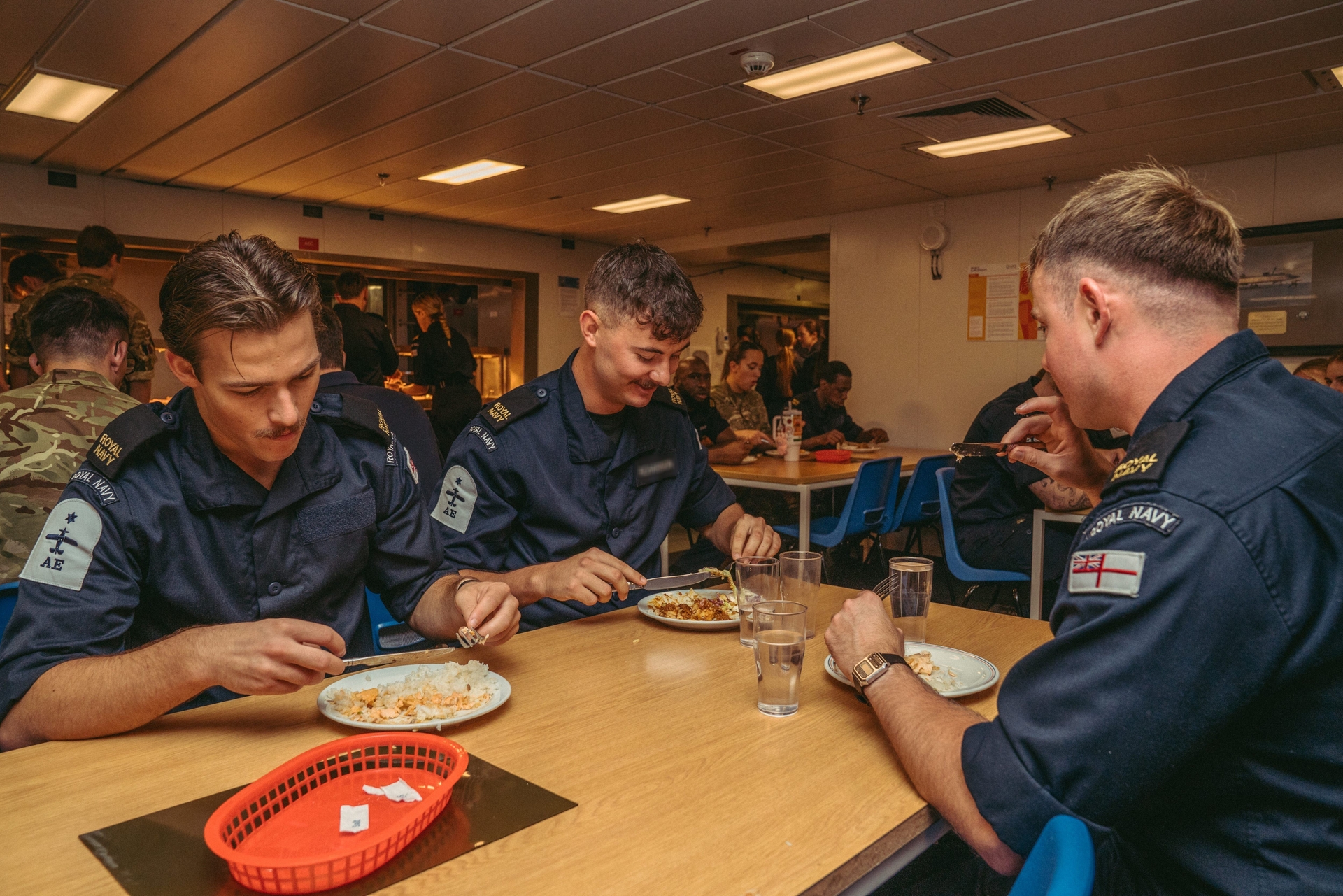 A Alimentação Surpreendente a Bordo do HMS Prince of Wales