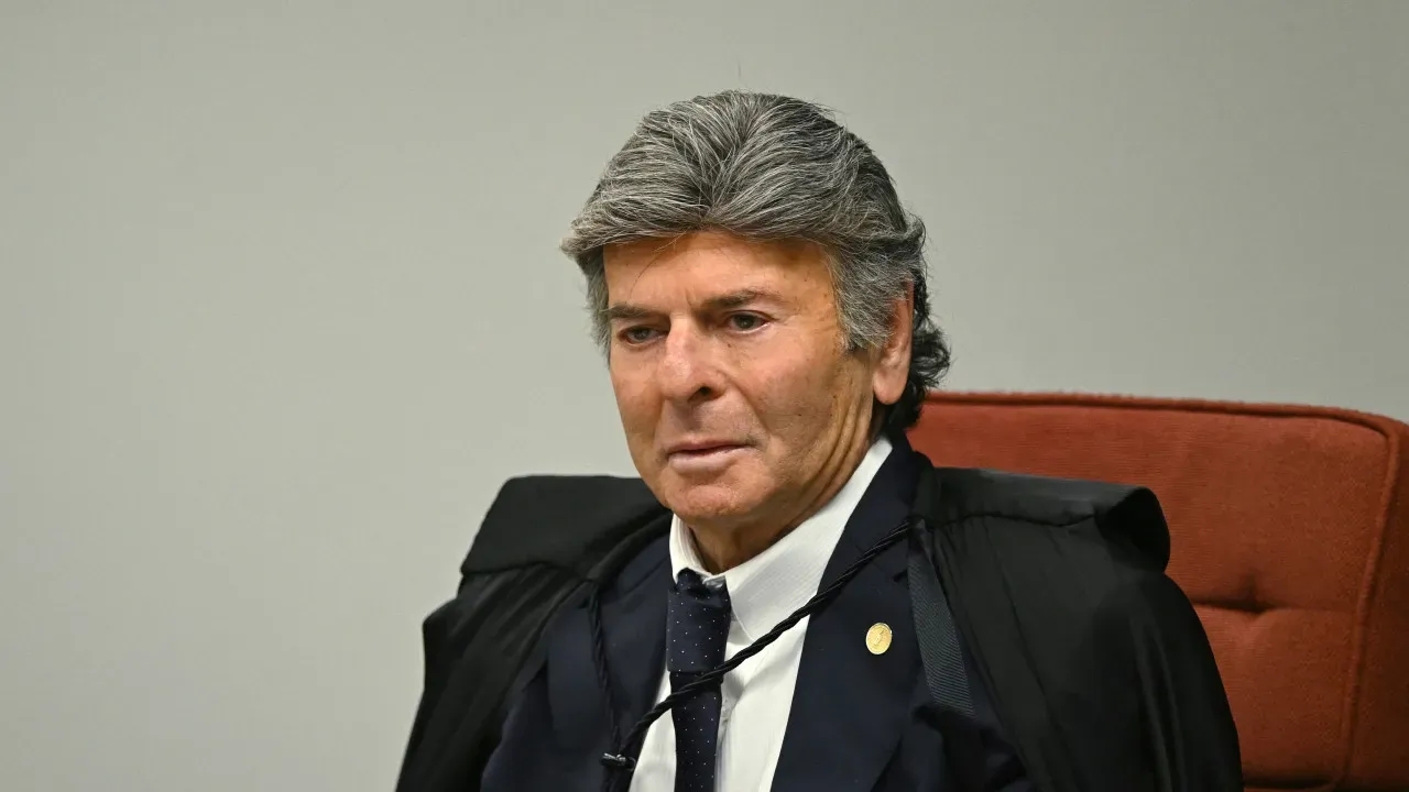 Fux vota para anular processo contra Bolsonaro no STF