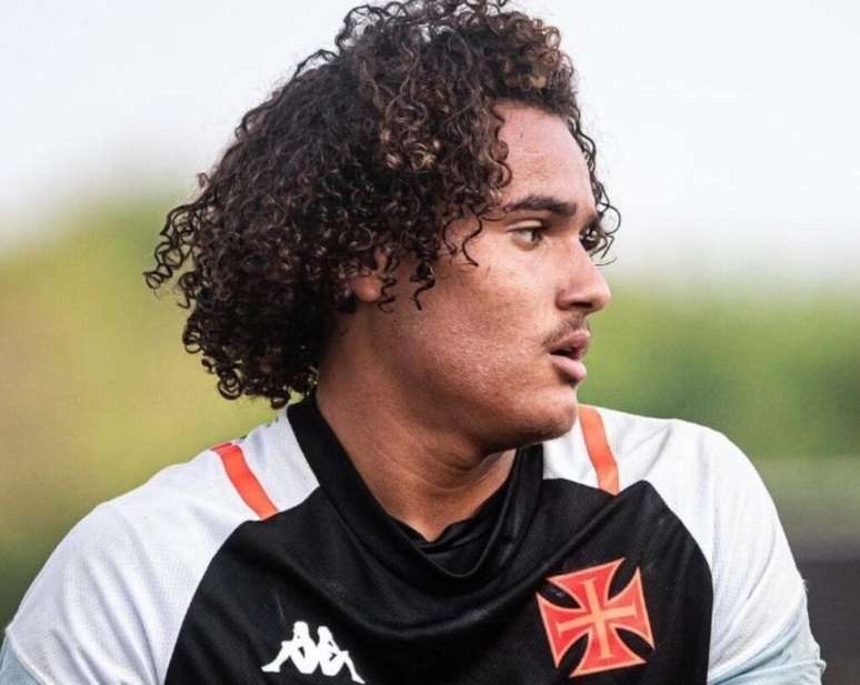 Phillipe Gabriel brilha, e Vasco estreia com empate na Copinha 2025 contra o XV de Piracicaba