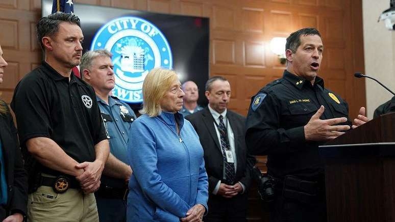 Polícia afirma ter encontrado corpo de suspeito de matar 18 pessoas a tiros nos EUA