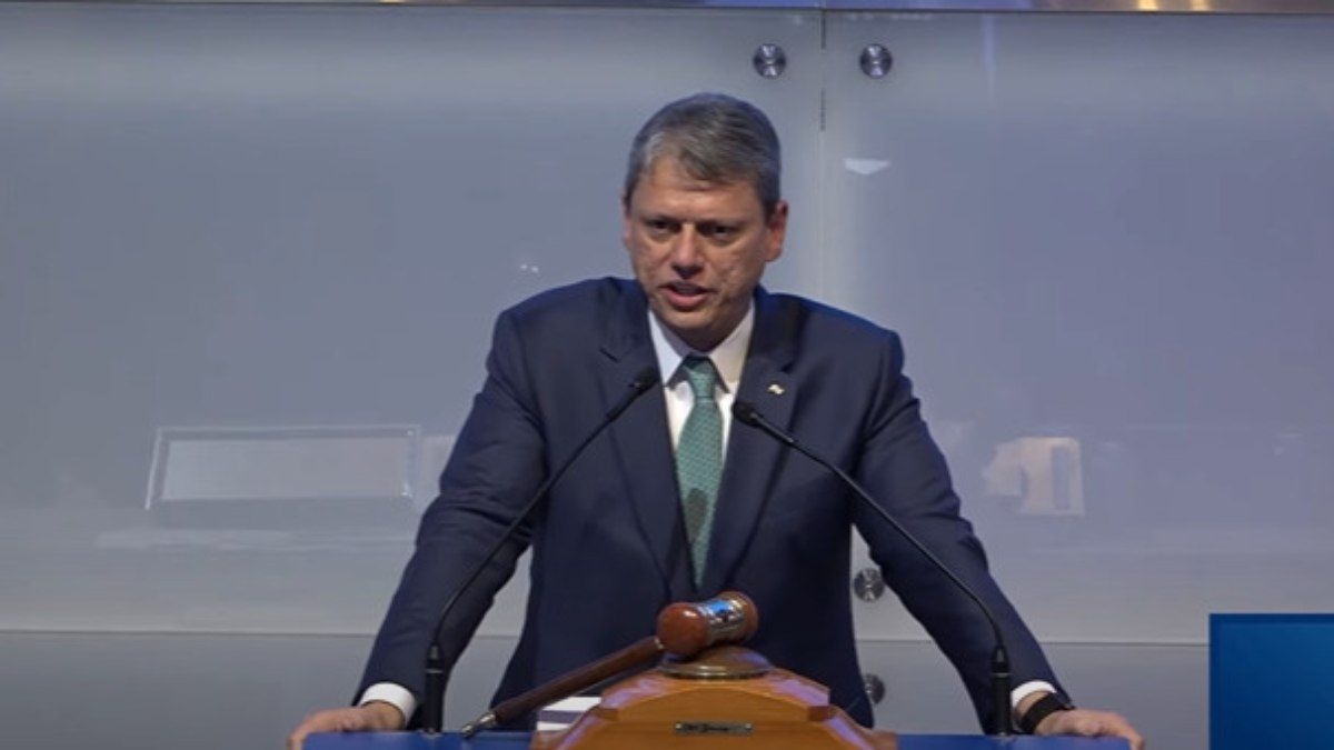 Republicanos se irrita com articulação de Tarcísio à presidência