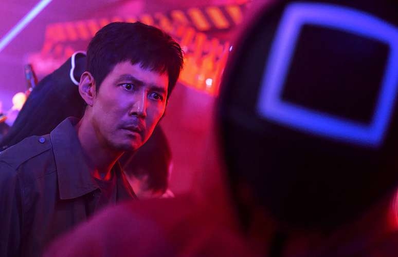 Netflix revela prévias de 2024, com cenas inéditas de "Round 6", "Cobra Kai" e "Bridgerton"