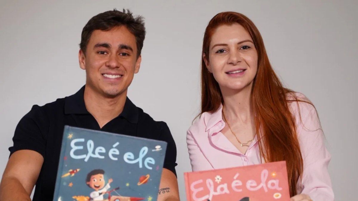 Nikolas Ferreira e Ana Campagnolo lançam livros infantis