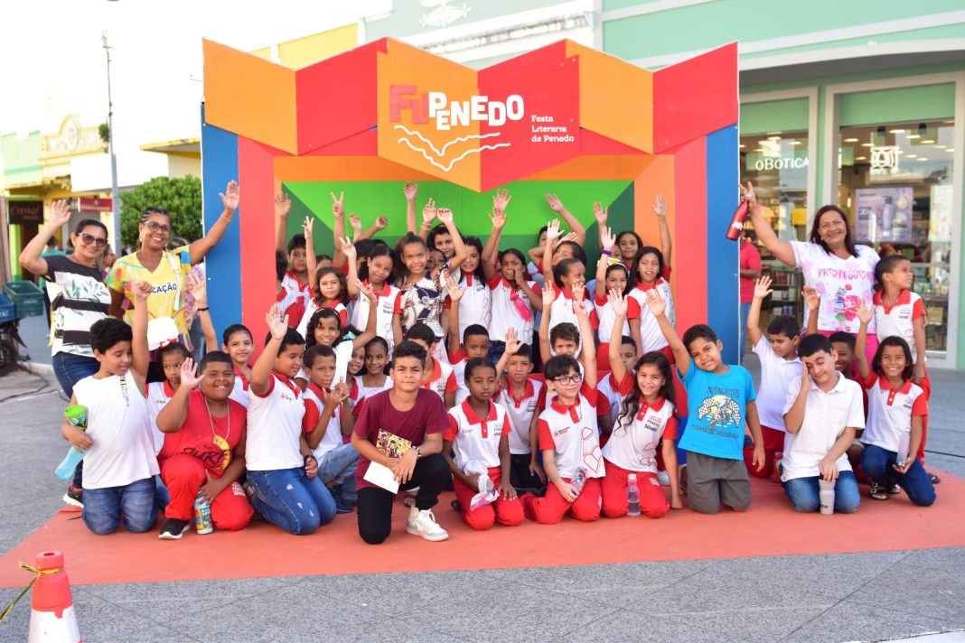 Educação se destaca na FliPenedo com projeto Pequenos Escritores