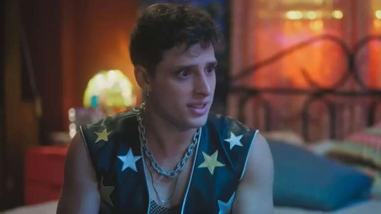 Kelvin encontra Ramiro em estado deplorável em 'Terra e Paixão'