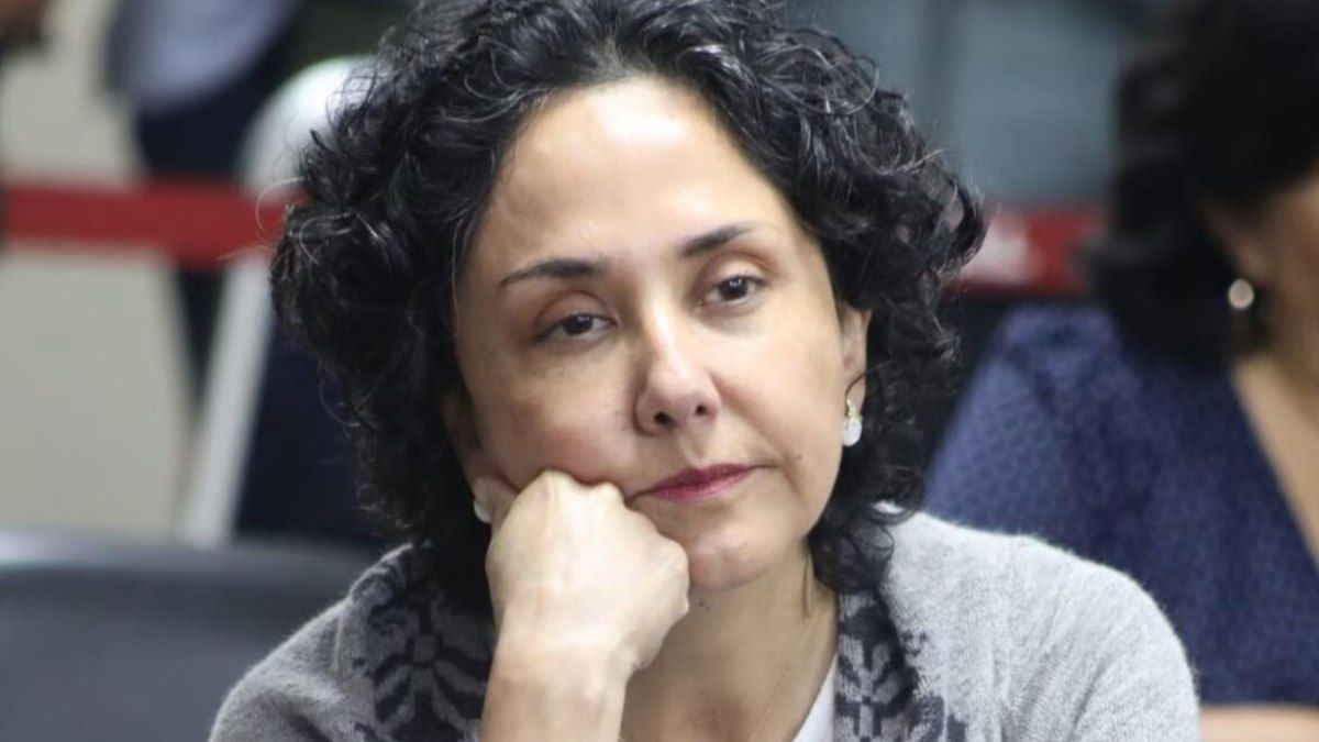 Ex-primeira-dama do Peru solicita asilo ao Brasil