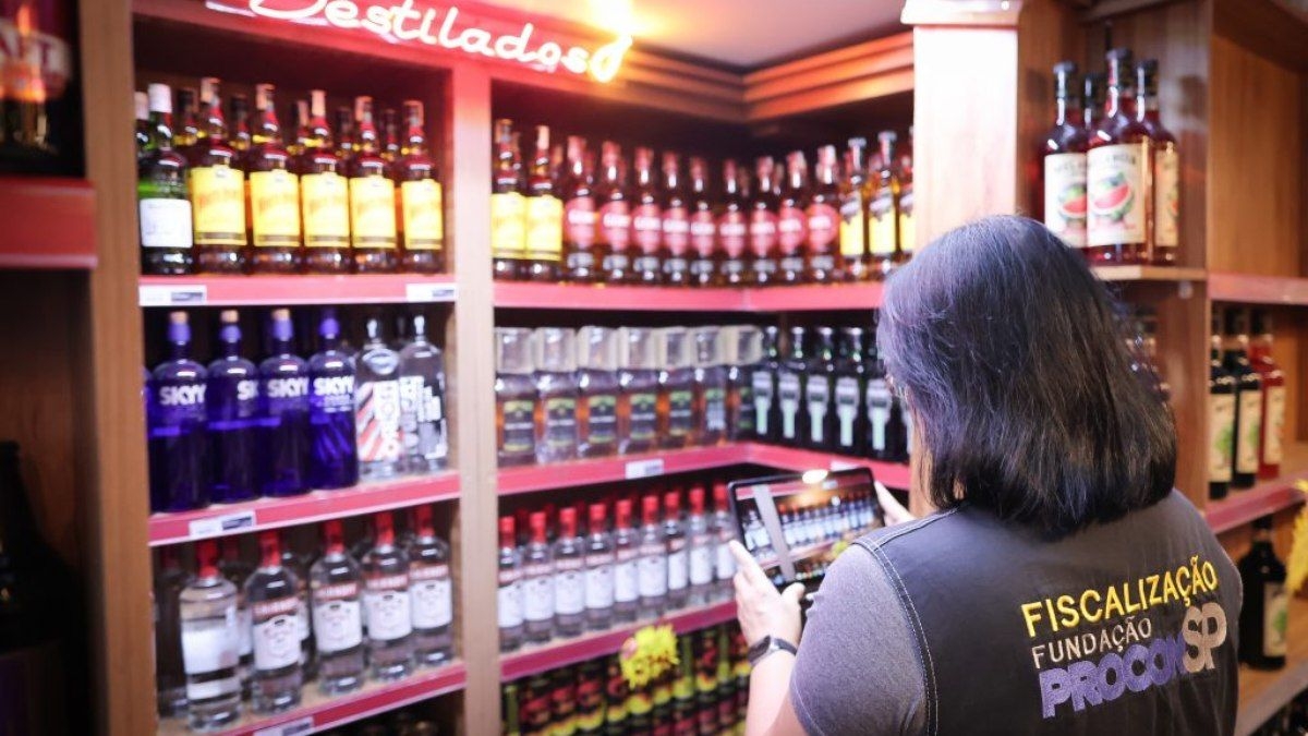 São Paulo apreende mais de mil garrafas falsificadas