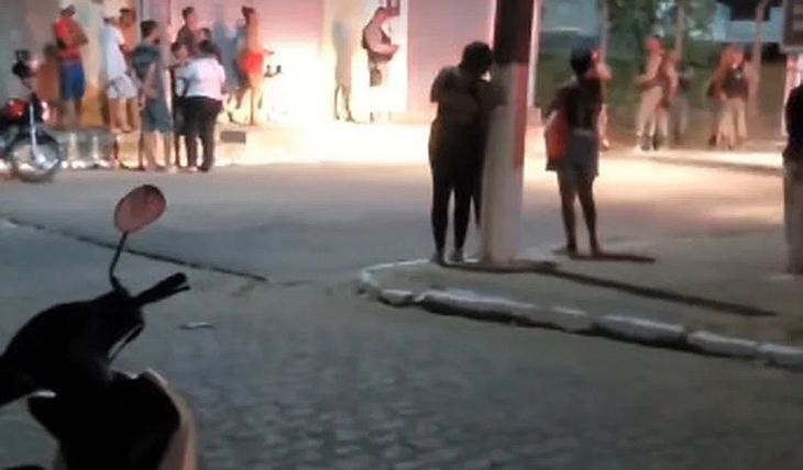 Jovem é assassinado a tiros em barbearia no município de Coruripe