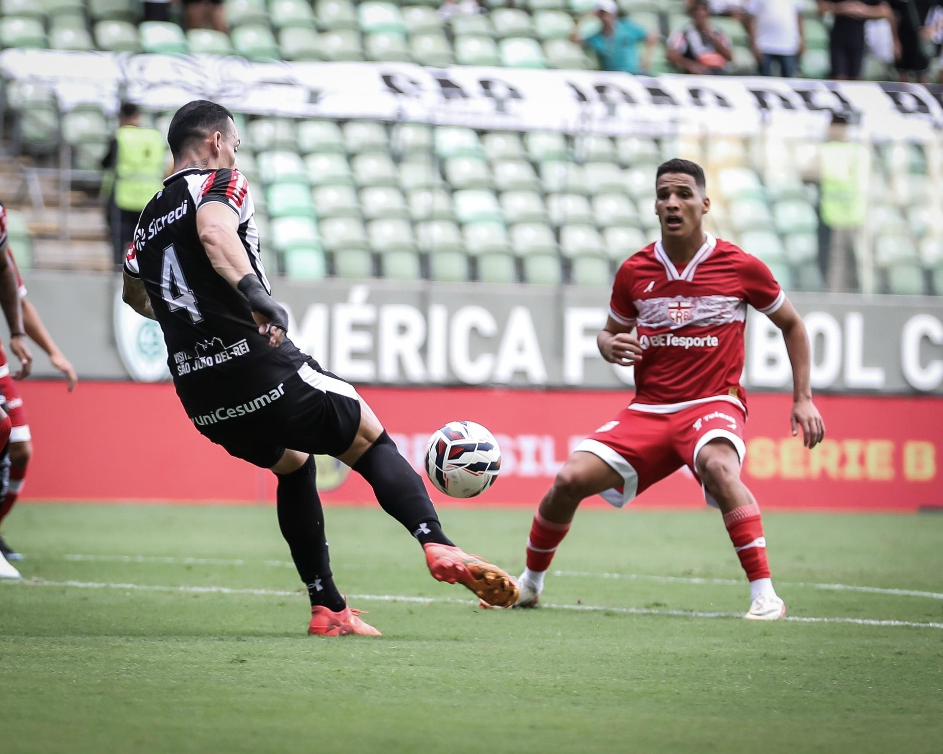 CRB busca melhorar desempenho fora para brigar pelo acesso