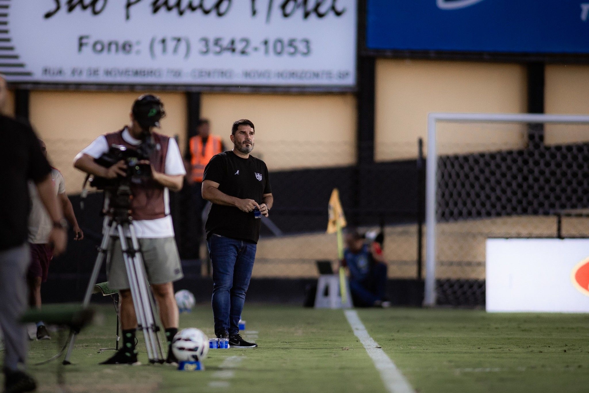 Barroca destaca empatia do CRB no empate em SP