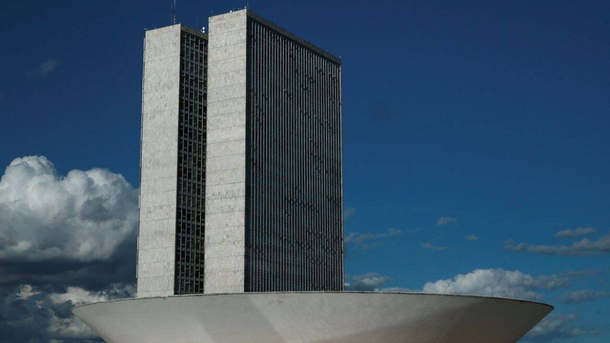 Anistia é vista como distração na PEC da Blindagem