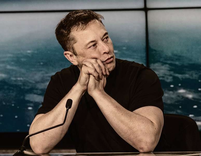 Elon Musk xinga CEO da Disney: "Vá se f*der!"