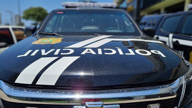 Motorista de creche é preso por aliciar criança para ter imagens íntimas da mãe dela, em Maceió