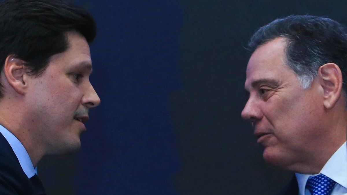Vilela é Favorito em Goiás e Caiado se Destaca no Senado