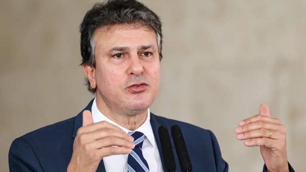 Governo deve alterar cálculo do piso do magistério