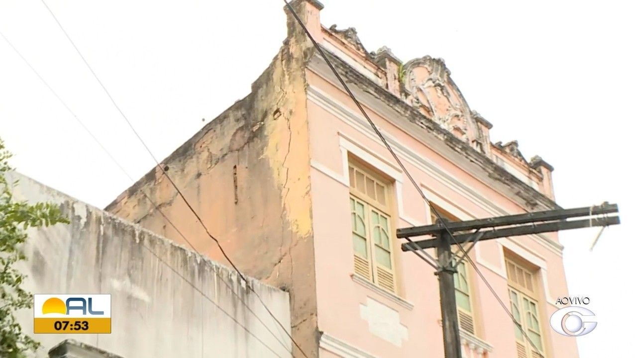 Defesa Civil vistoria prédio histórico em Maceió