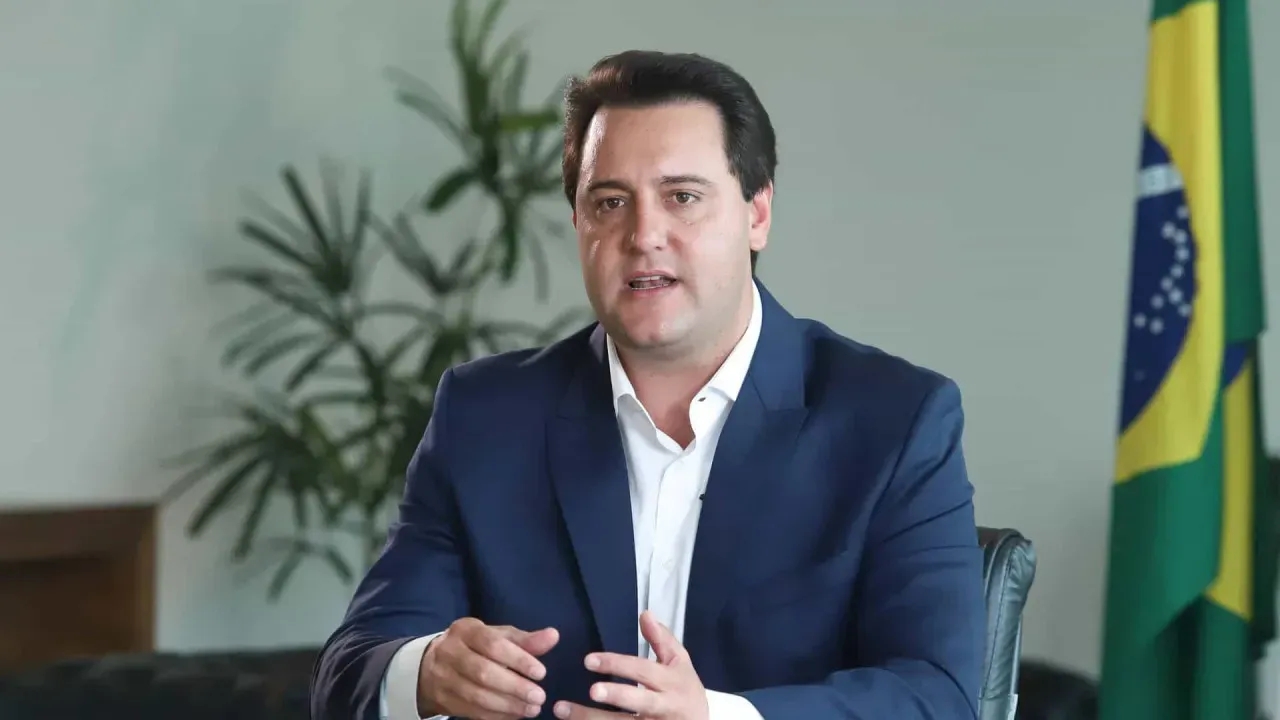 Ratinho Junior reflete sobre desistência da presidência e sucessão no Paraná