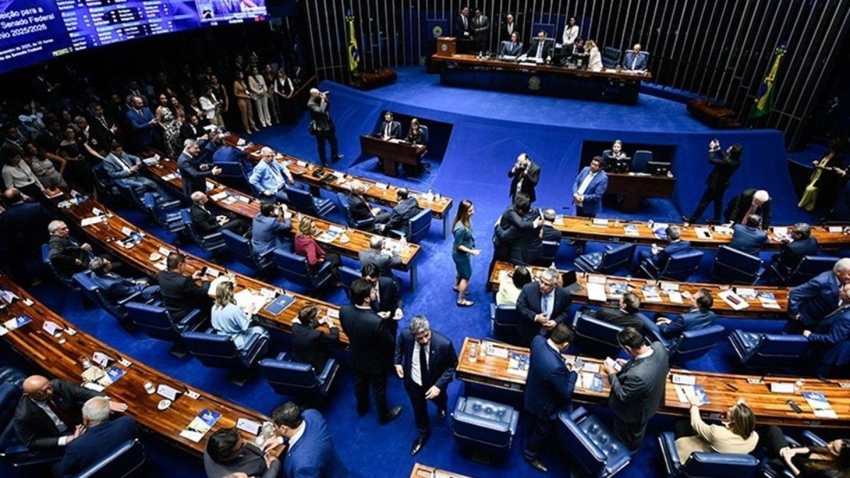 Senado vota PEC para proteger idosos e discute leis importantes