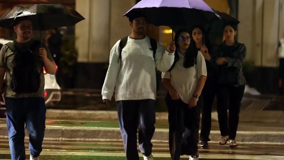 Chuva marca o Dia das Mães em várias regiões do Brasil