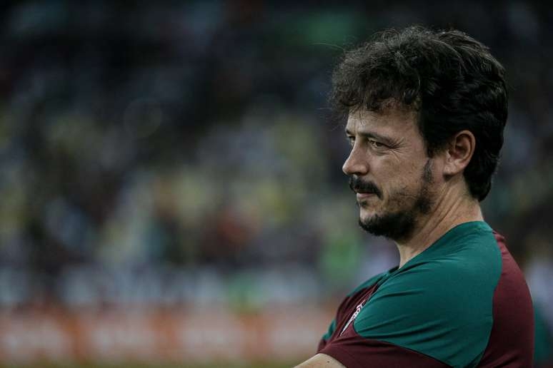 Fernando Diniz critica postura do Fluminense no primeiro tempo contra o Coritiba: 'Displicência'