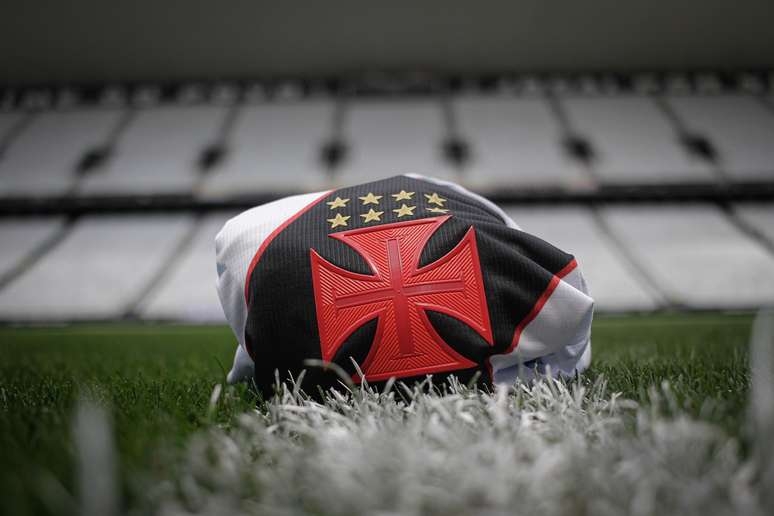 Capasso está fora dos planos de Carille, e Vasco busca negociá-lo nesta janela