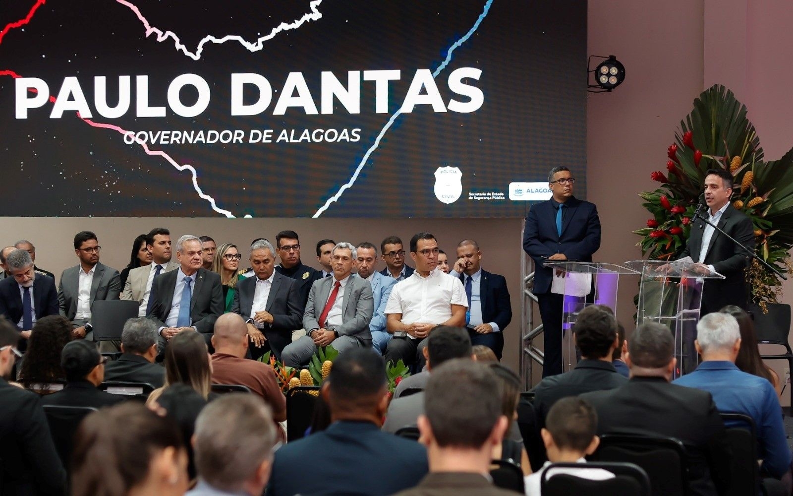 Governador nomeia 50 delegados para reforçar segurança pública