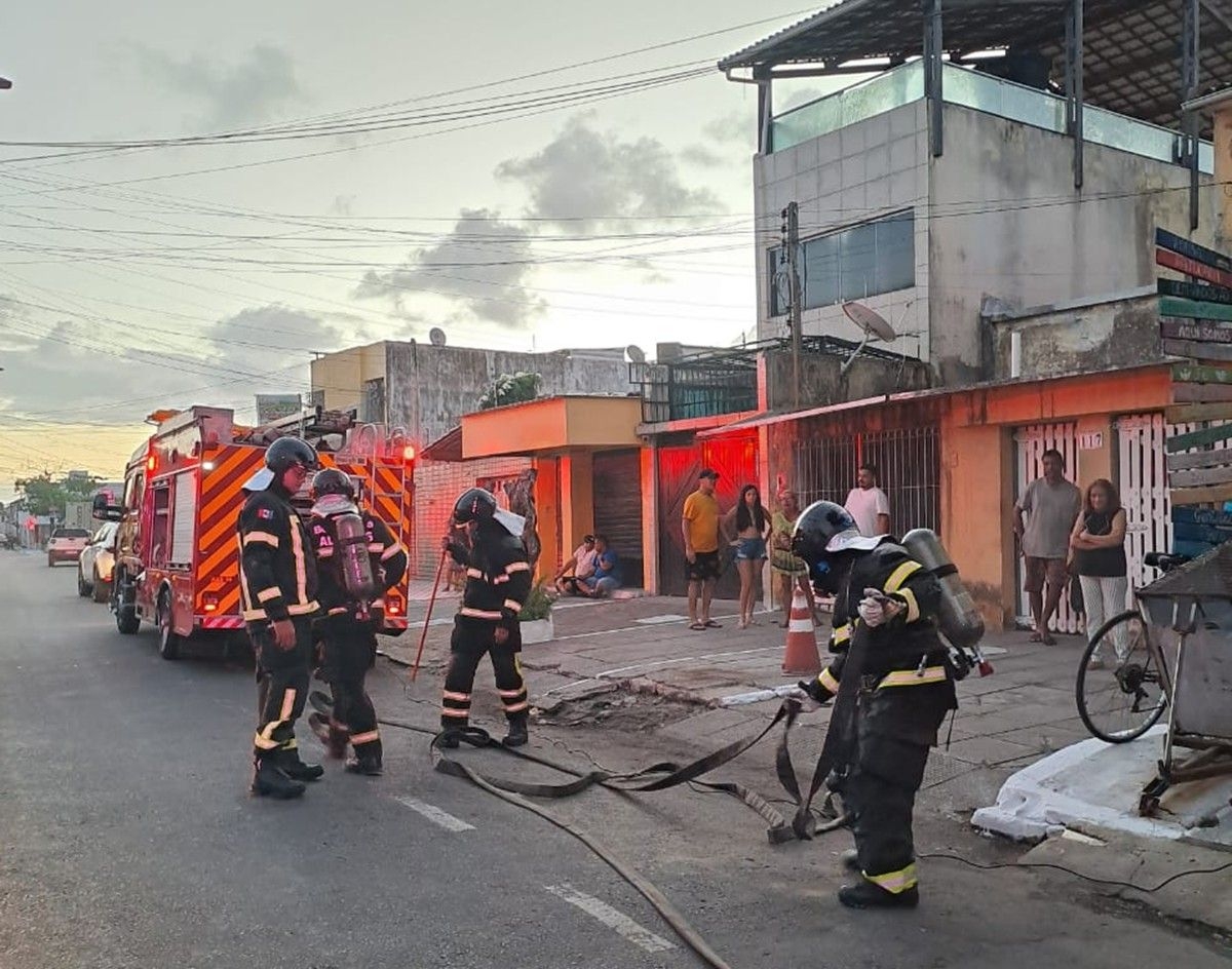 Incêndio em pousada na Pajuçara não deixa feridos