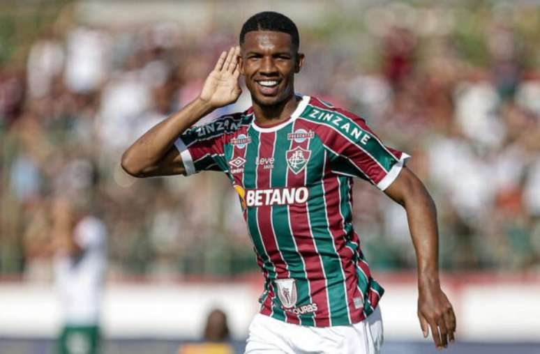 Fluminense despacha a Portuguesa na primeira vitória do ano