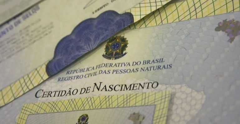 Mais de três mil crianças foram registradas sem o nome do pai em 2023