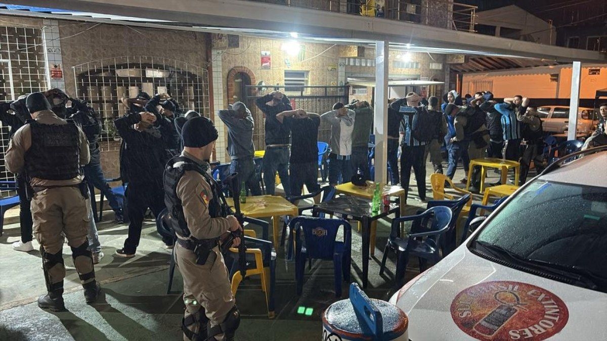 Tiroteio próximo à Arena do Grêmio deixa cinco feridos