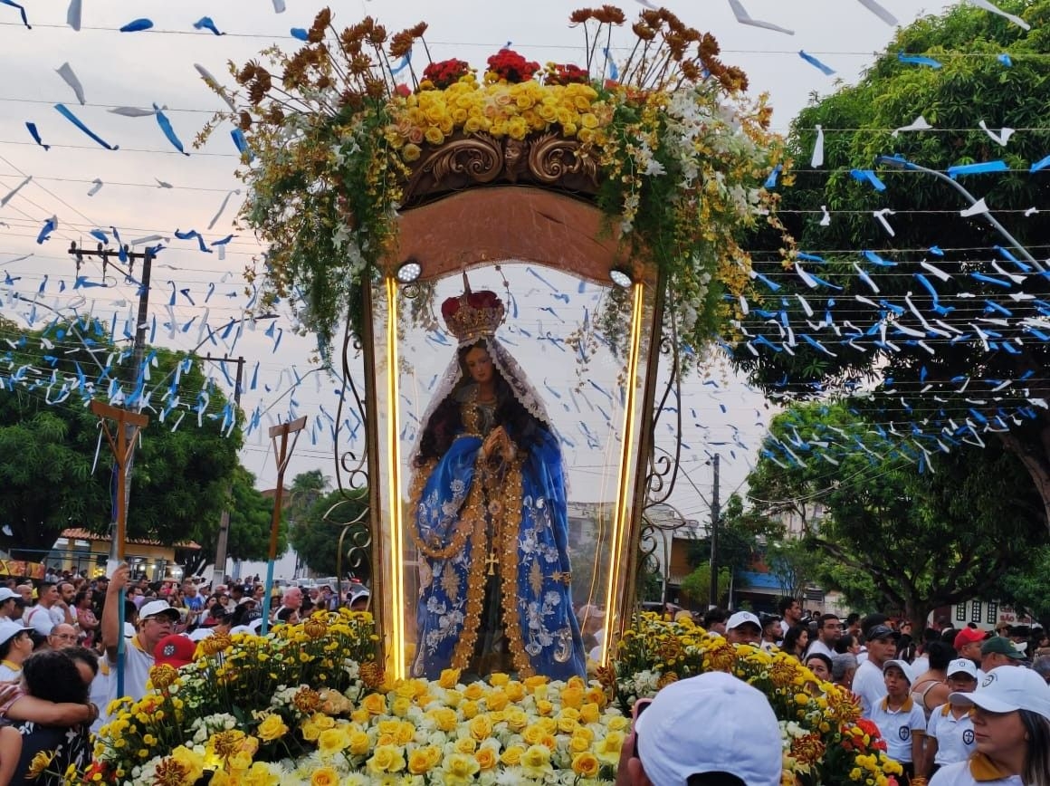 Regras para ser doador do manto de Nossa Senhora da Conceição