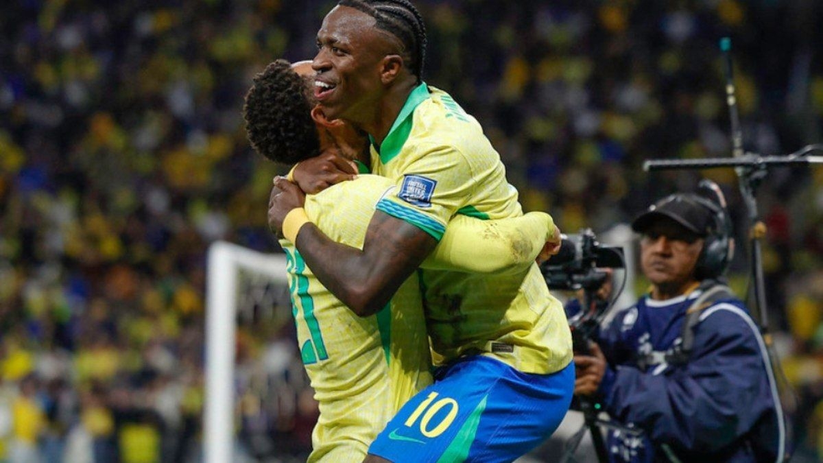 Brasil vence Paraguai e garante vaga na Copa do Mundo