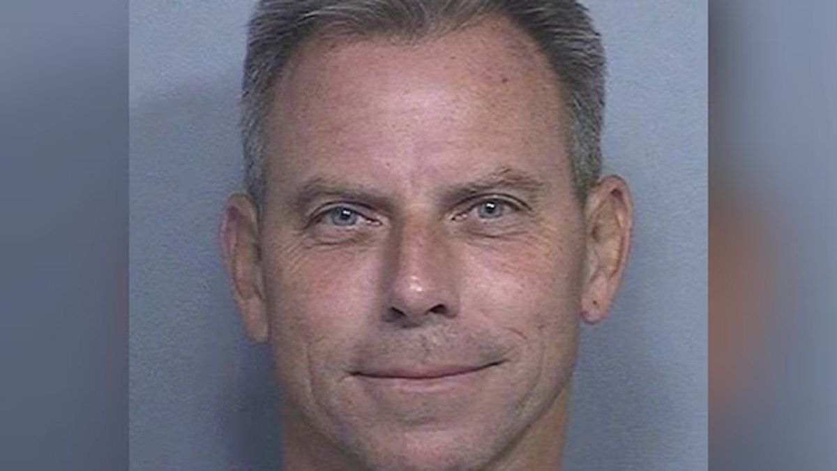 Erik Menendez pede soltura após grave diagnóstico médico