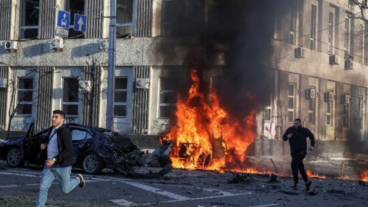 Intensa ofensiva russa com drones e mísseis em Kiev