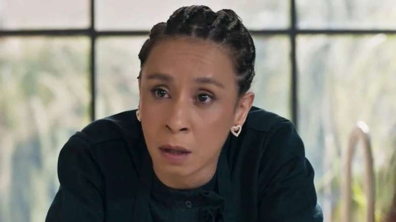 'Mania de Você': Chateada! Leidi não se conforma com núpcias de Berta e Sirley: 'Não'