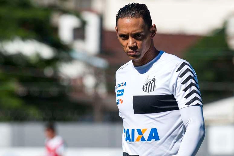 Ídolo do Santos, Ricardo Oliveira pede reestruturação após rebaixamento e defende Marcos Leonardo