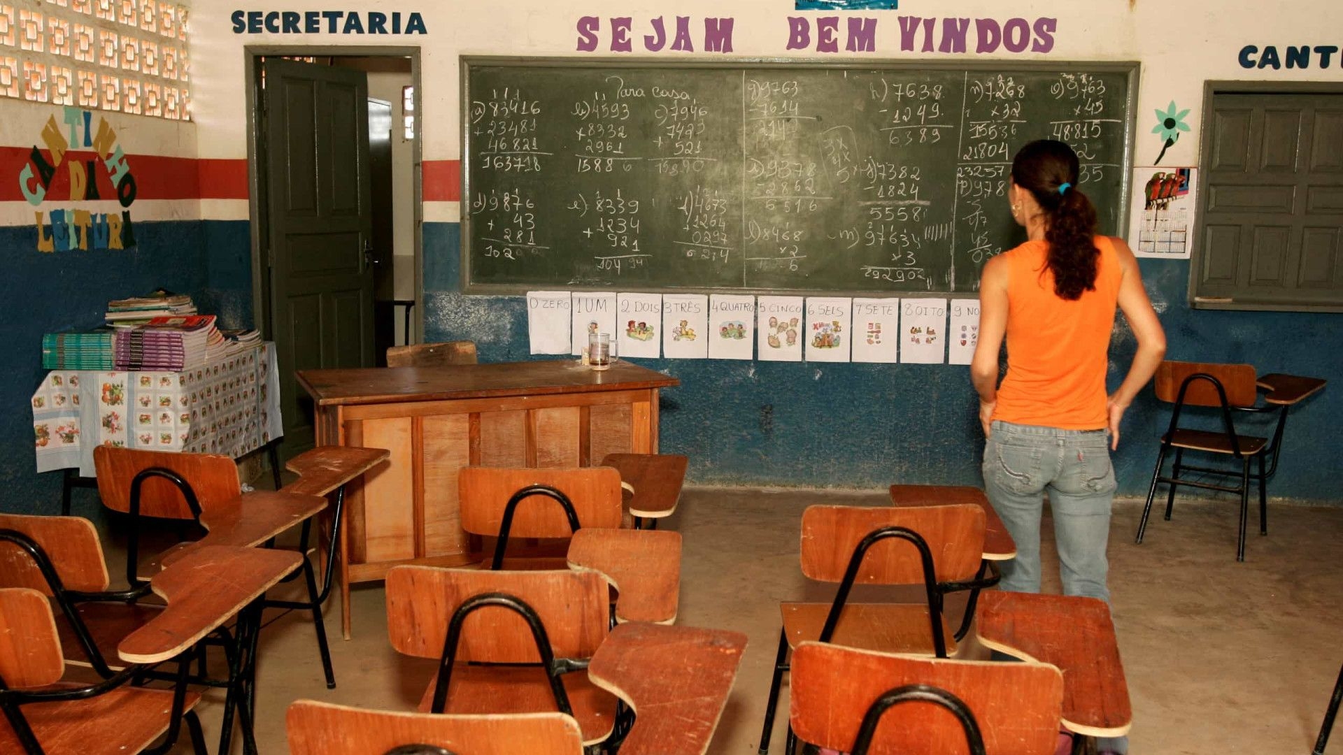 Brasil segue entre os últimos do mundo em matemática, ciência e leitura, mostra Pisa