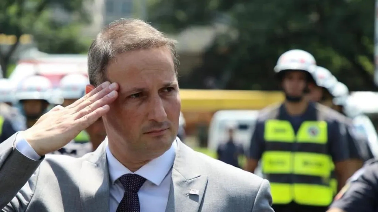 Governo analisa ataque da direita à PF como erro político