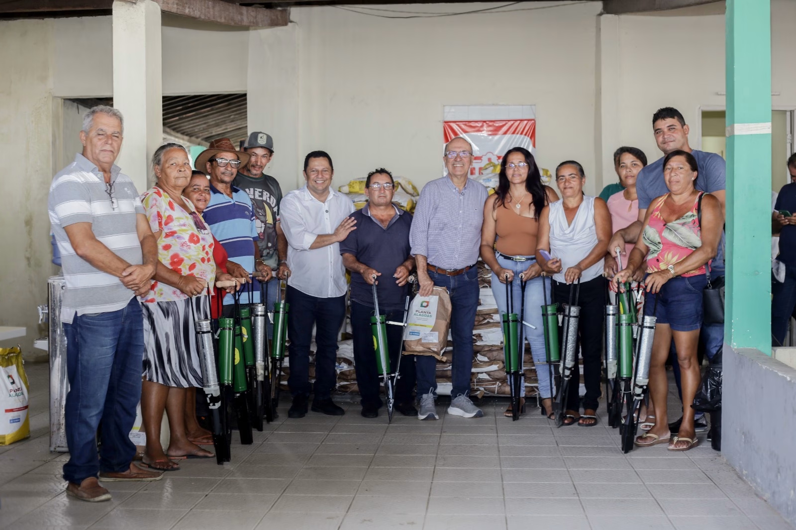 Programa Planta Alagoas beneficia agricultores em Penedo