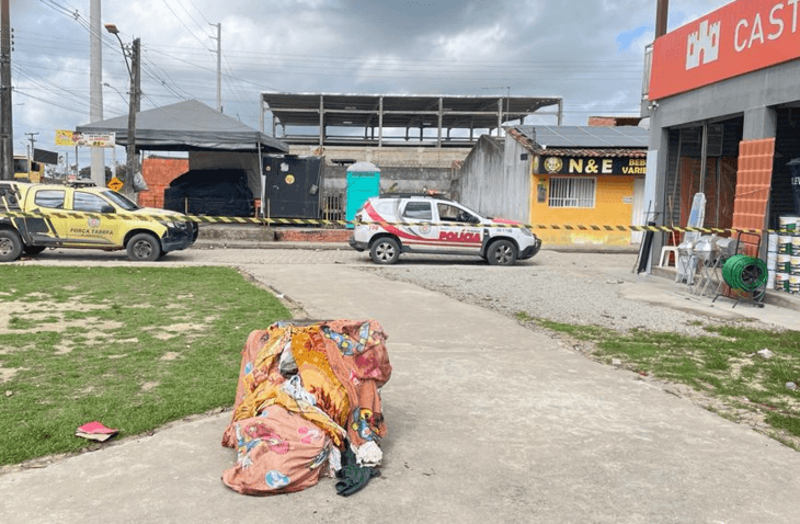 Corpo é encontrado por moradores em carrinho de mão no Cruzeiro do Sul