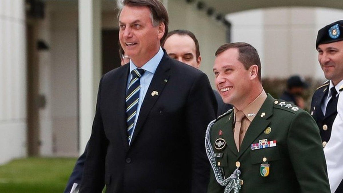 Bolsonaro solicita anulação da delação de Mauro Cid