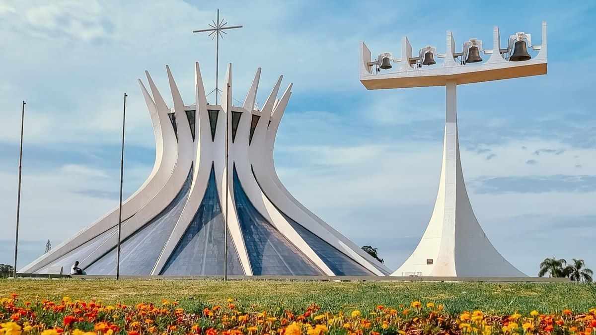 Luz no fim do túnel do DF para a política