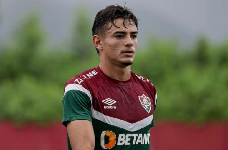 Primeira parte do elenco do Fluminense se apresenta nesta quinta