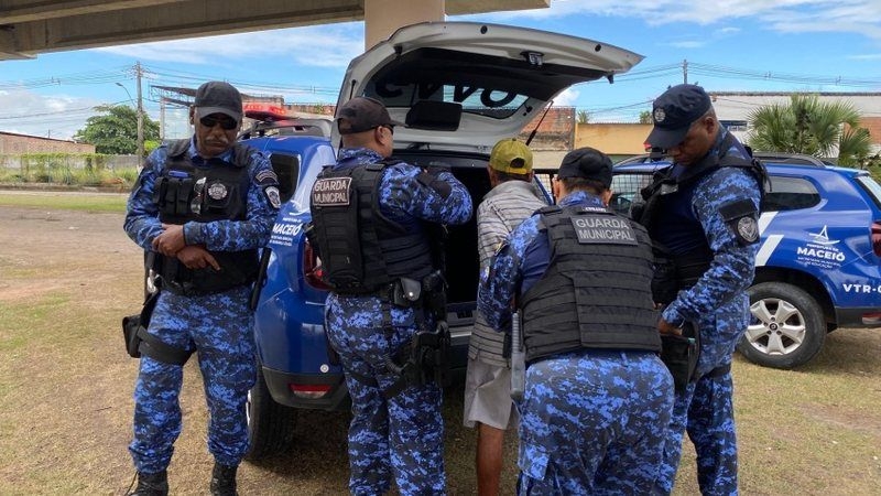 Prisão de homem procurado por homicídios em Maceió