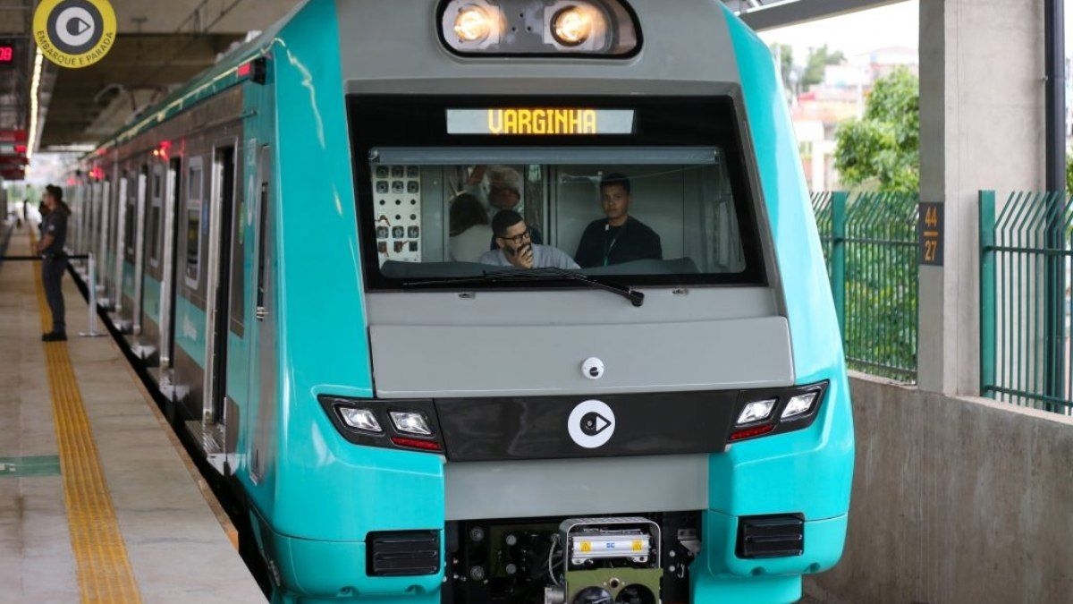 Estação Varginha da Linha 9 Esmeralda inicia operação integral
