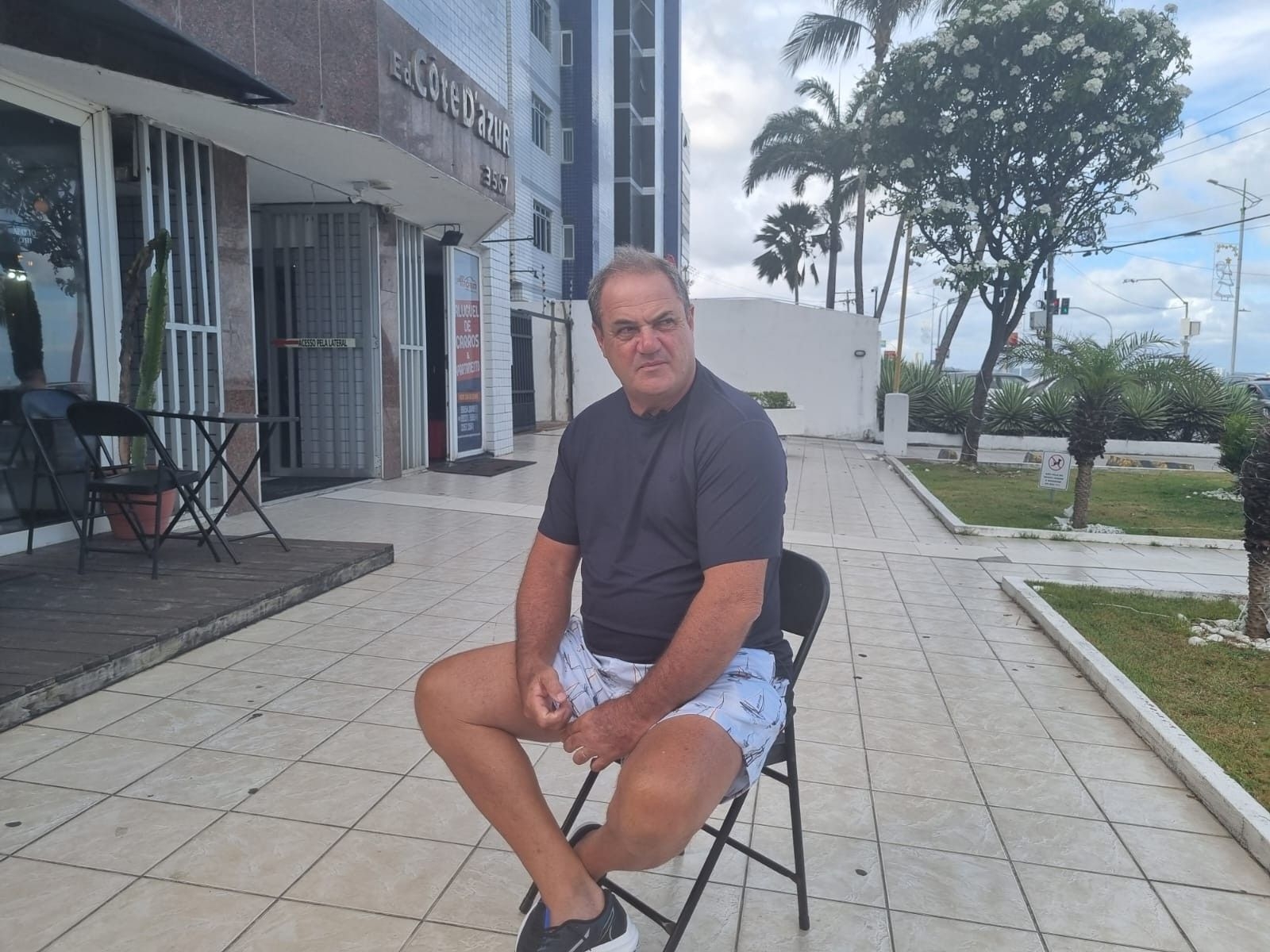 Vica planeja retorno ao futebol e elogia Alagoas