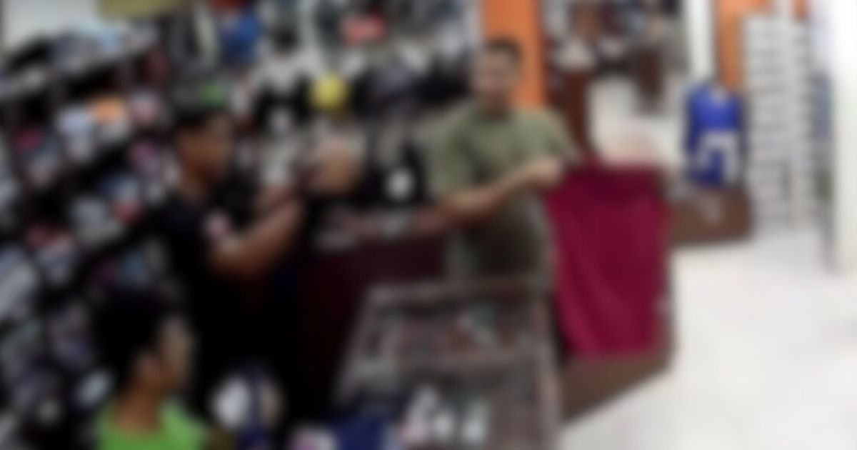 Homens furtam roupas em shopping de Maceió