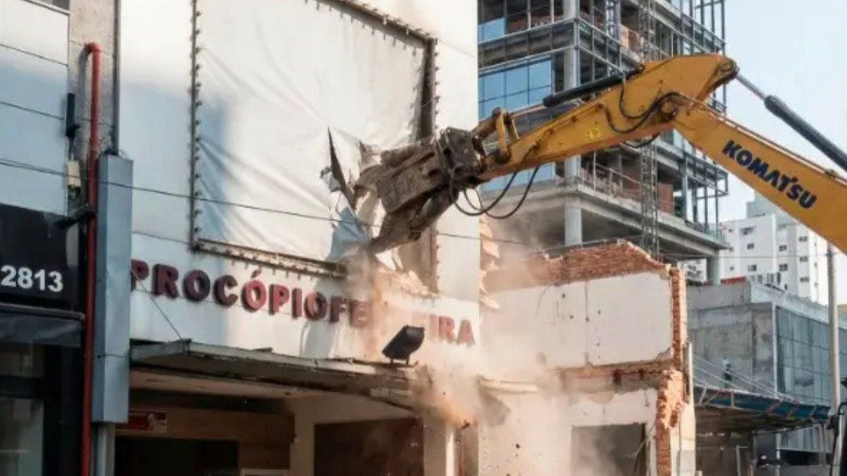 Teatro Procópio Ferreira não caiu, revela verdade surpreendente