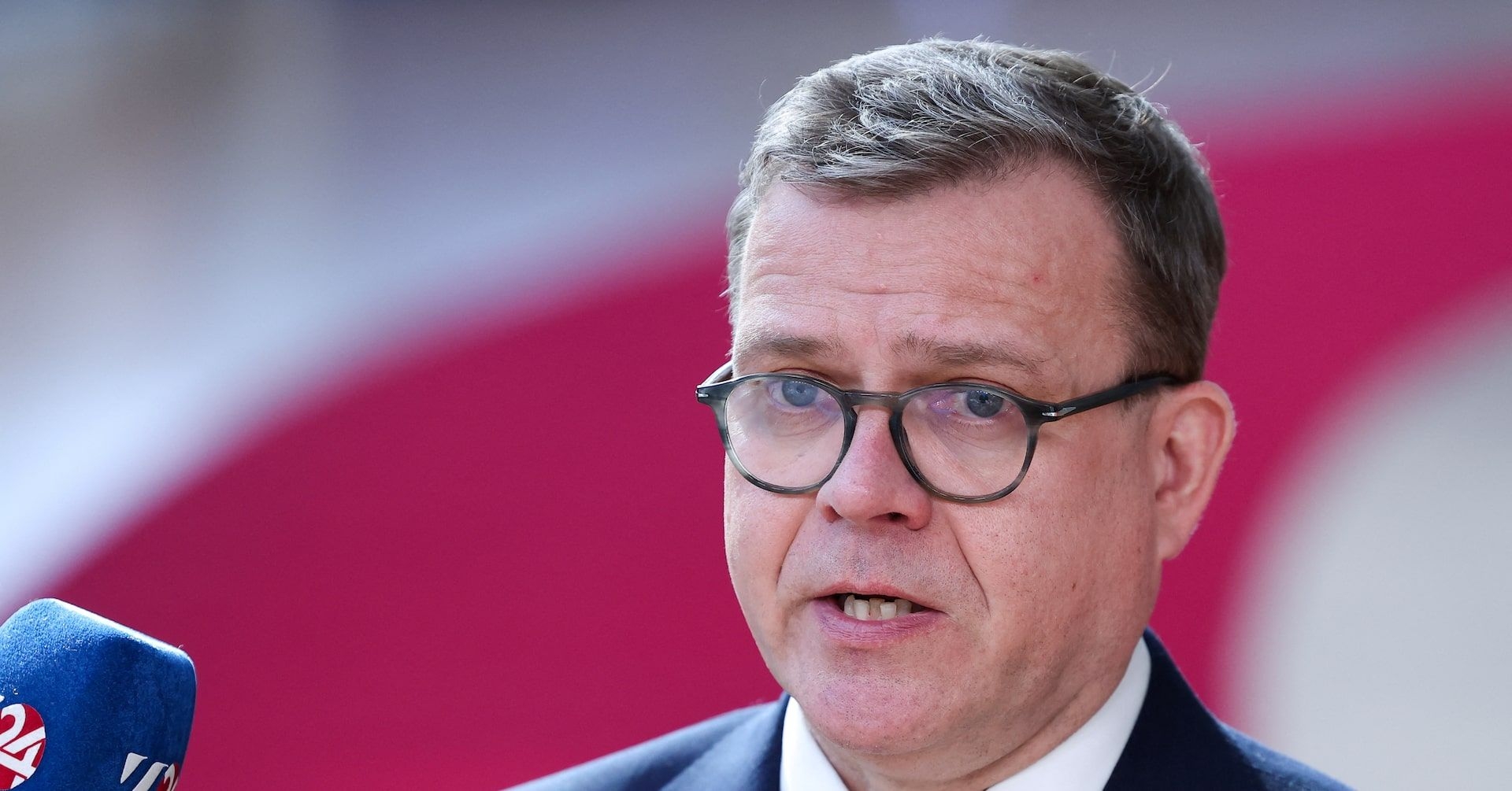 Finlândia Avalia Retirada de Tratado de Minas e Implicações