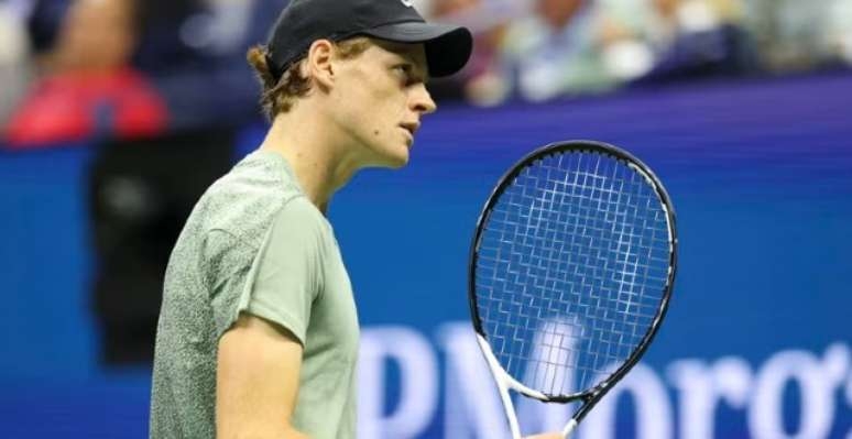 Sinner vai às quartas do US Open e reencontra Medvedev